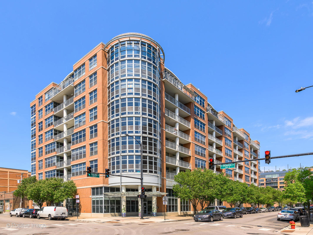 1200 W Monroe Street - Photo 0
