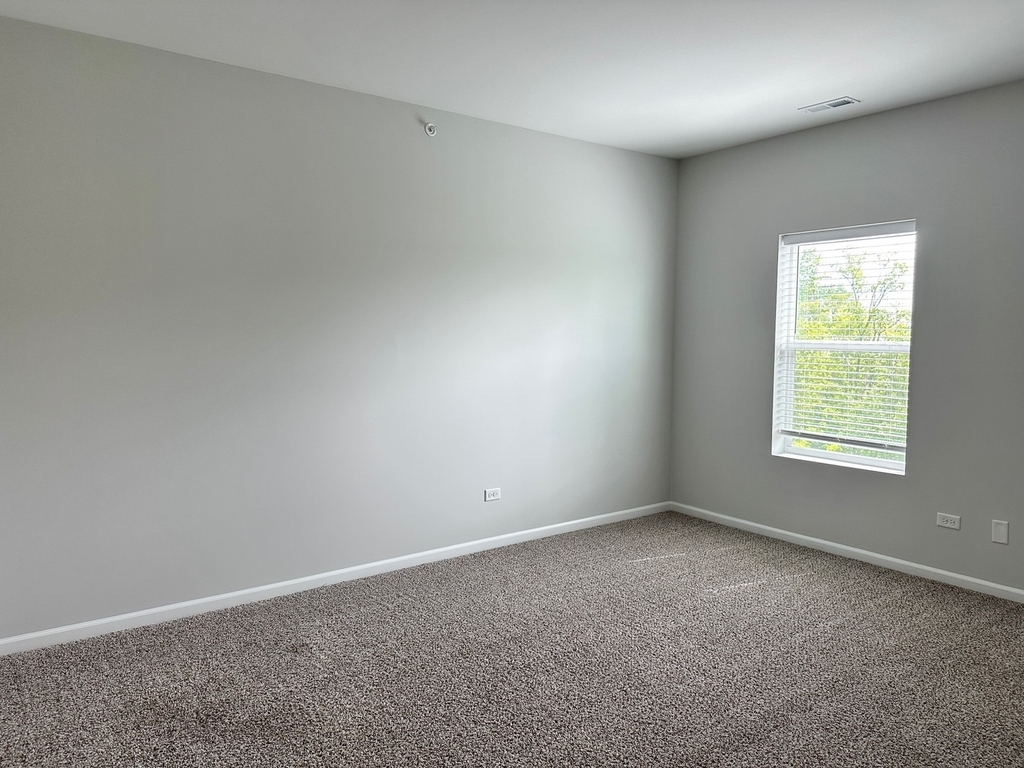 853 E Main Street - Photo 8