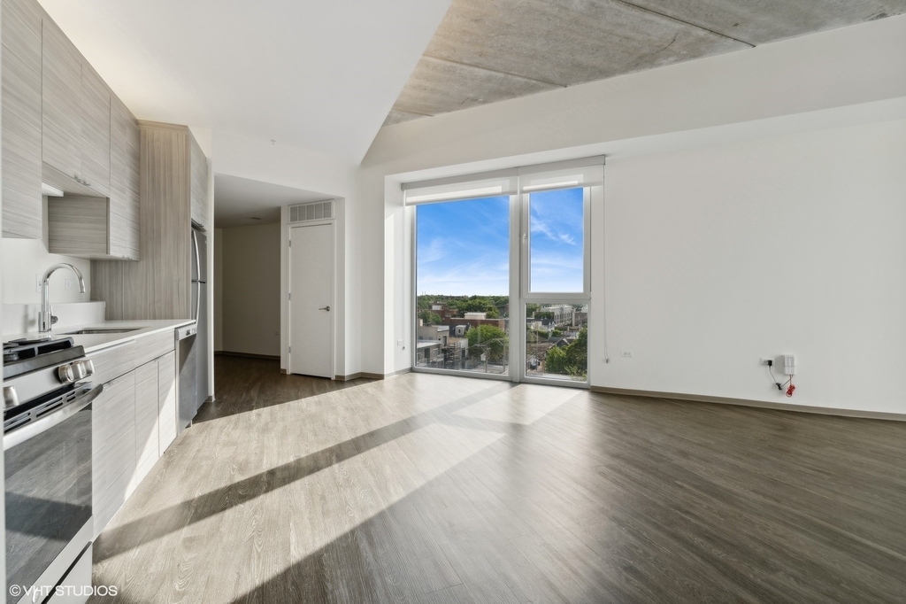 1920 N Milwaukee Avenue - Photo 5