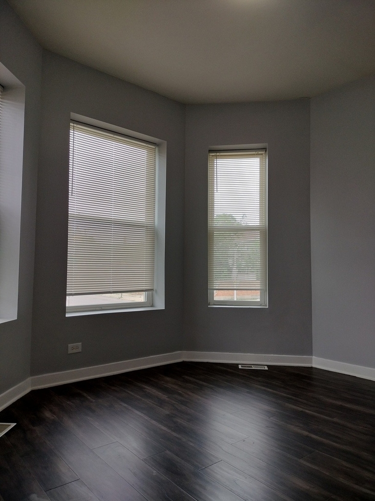 6501 S Justine Street - Photo 1