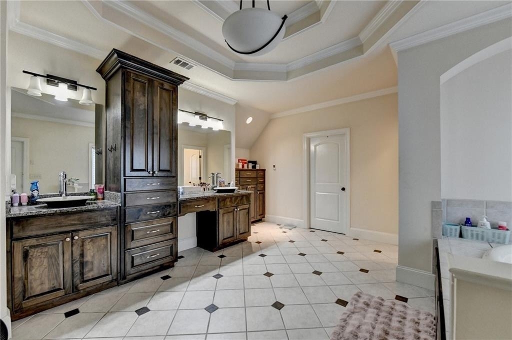11037 Estates Circle - Photo 14