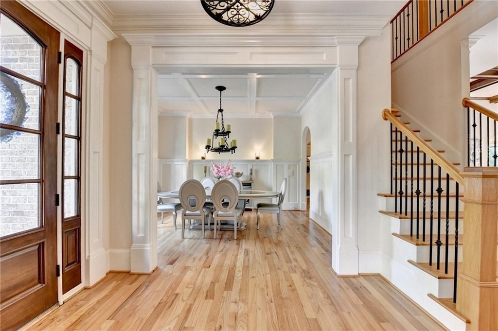 11037 Estates Circle - Photo 4