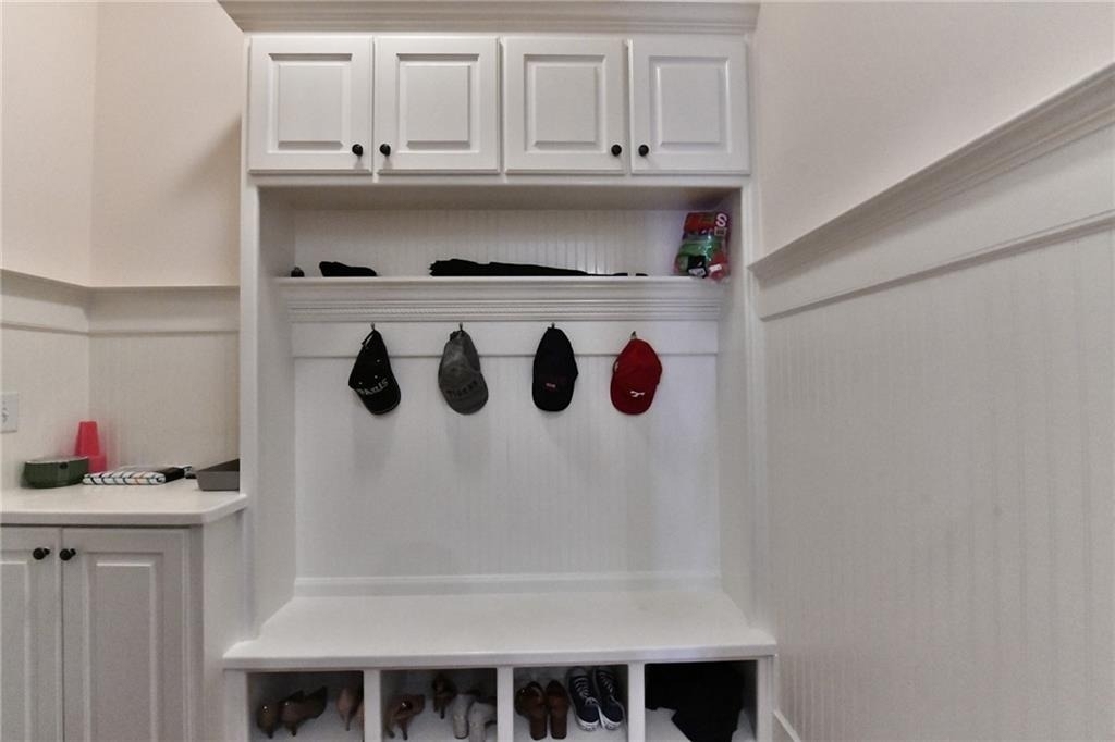 11037 Estates Circle - Photo 12