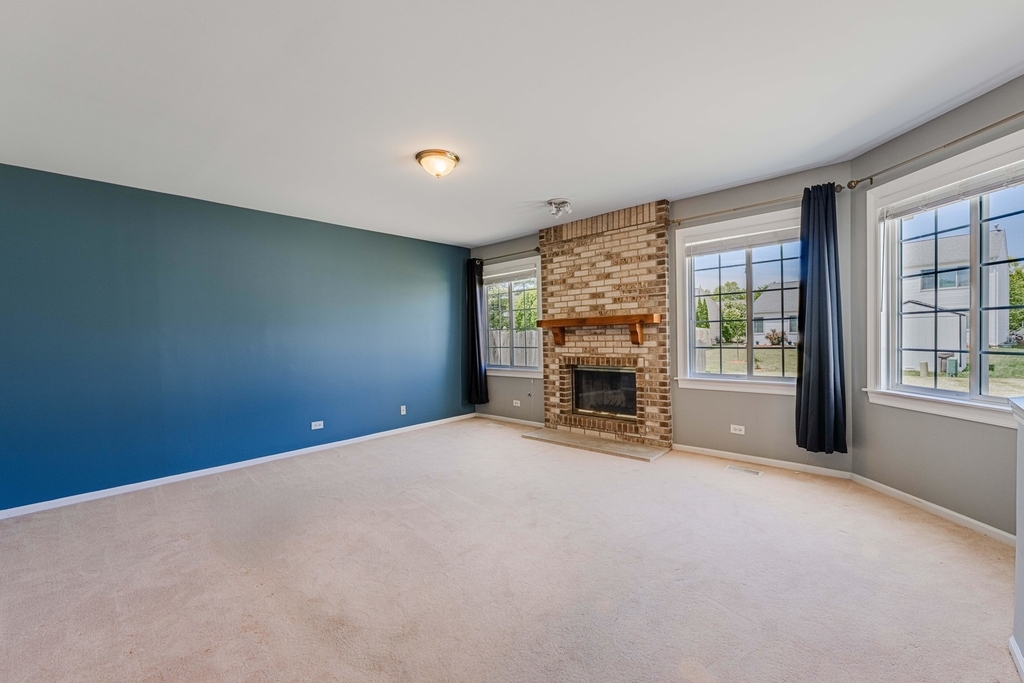 1371 E Braymore Circle - Photo 12