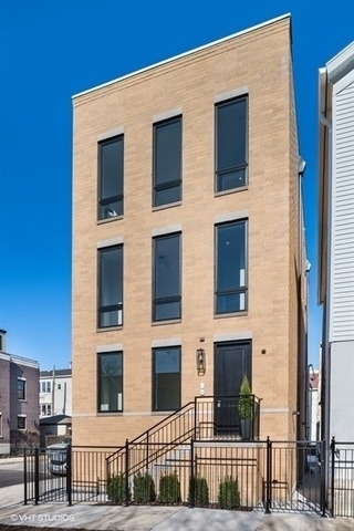 1244 W Huron Street - Photo 0