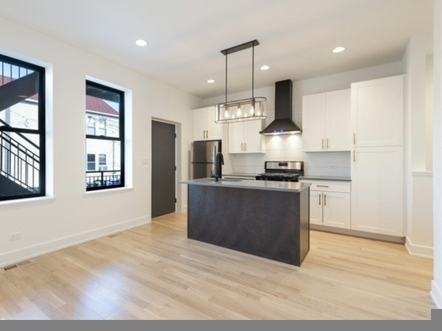 1244 W Huron Street - Photo 4