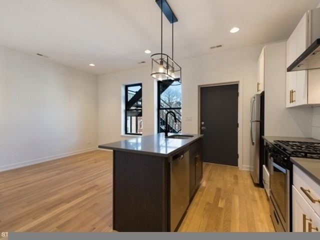 1244 W Huron Street - Photo 5