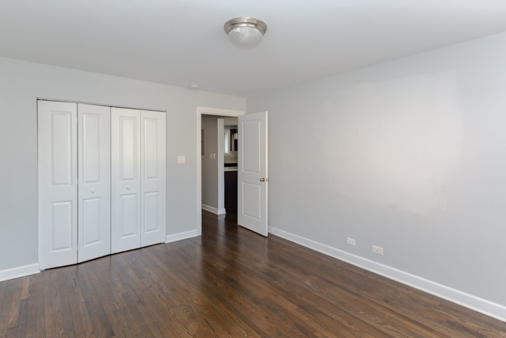 6803 N Ridge Boulevard - Photo 8