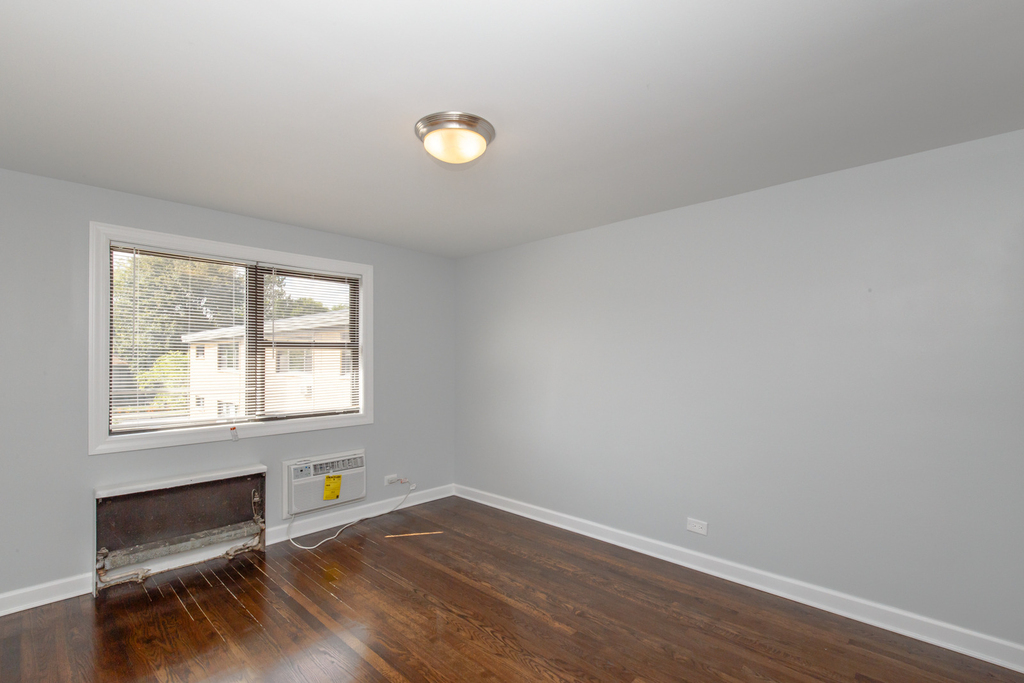 6803 N Ridge Boulevard - Photo 5