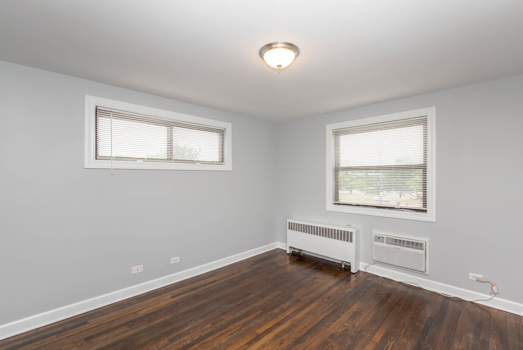 6801 N Ridge Boulevard - Photo 11