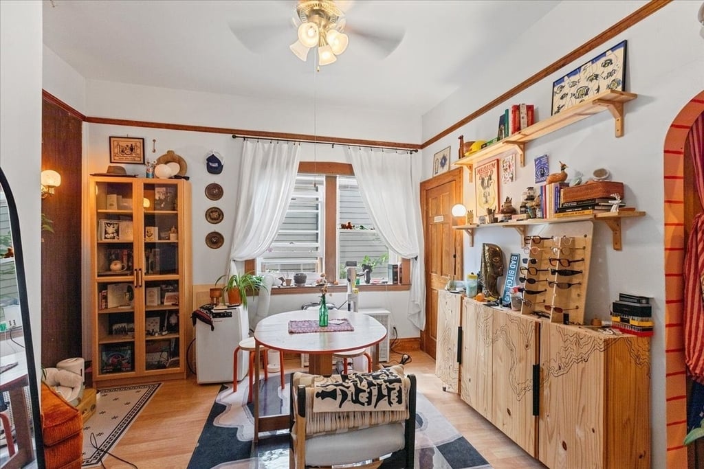 2507 N Sawyer Avenue - Photo 3