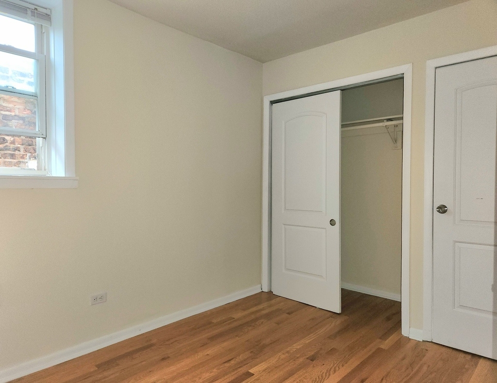504 W 32nd Street - Photo 13