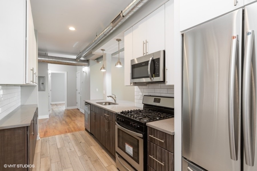 641 E 49th Street - Photo 2