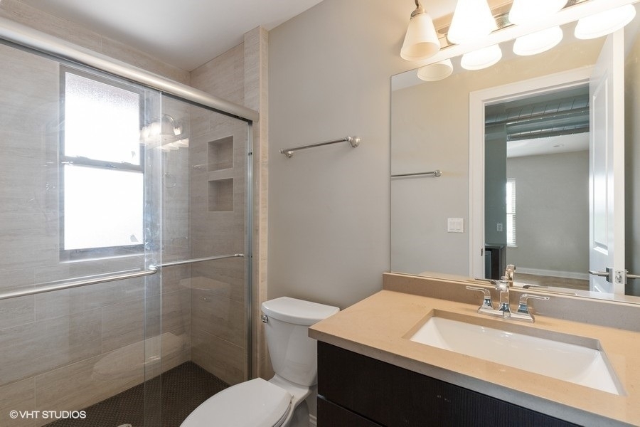 641 E 49th Street - Photo 1