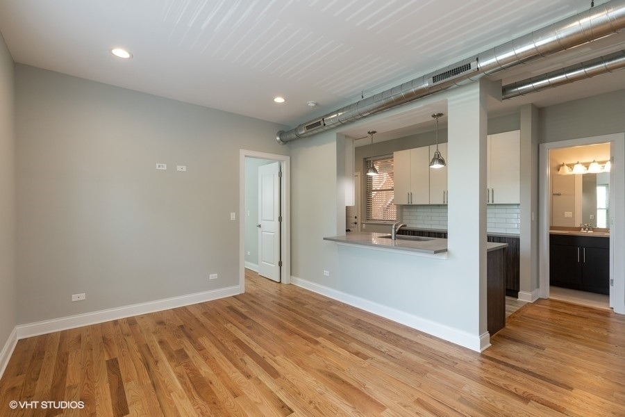 641 E 49th Street - Photo 4
