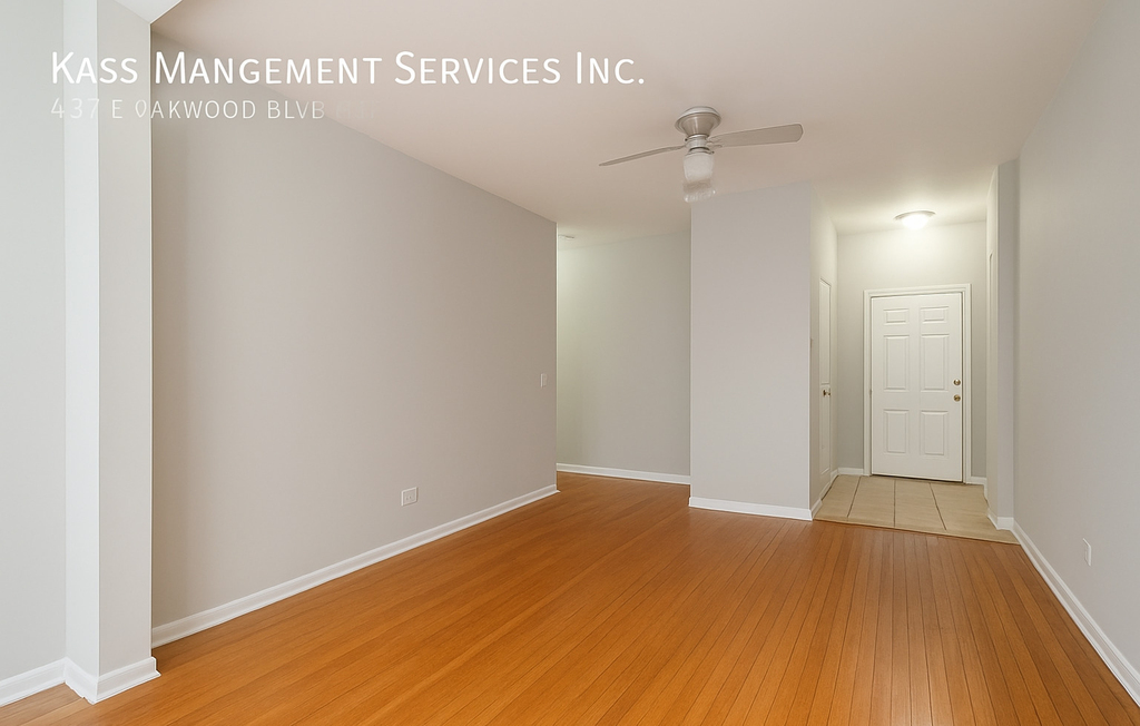 437 E Oakwood Boulevard - Photo 2
