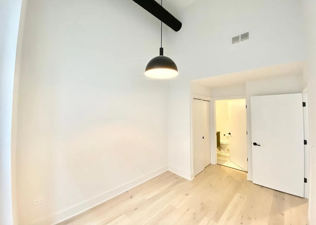 3228 W Palmer Street - Photo 3