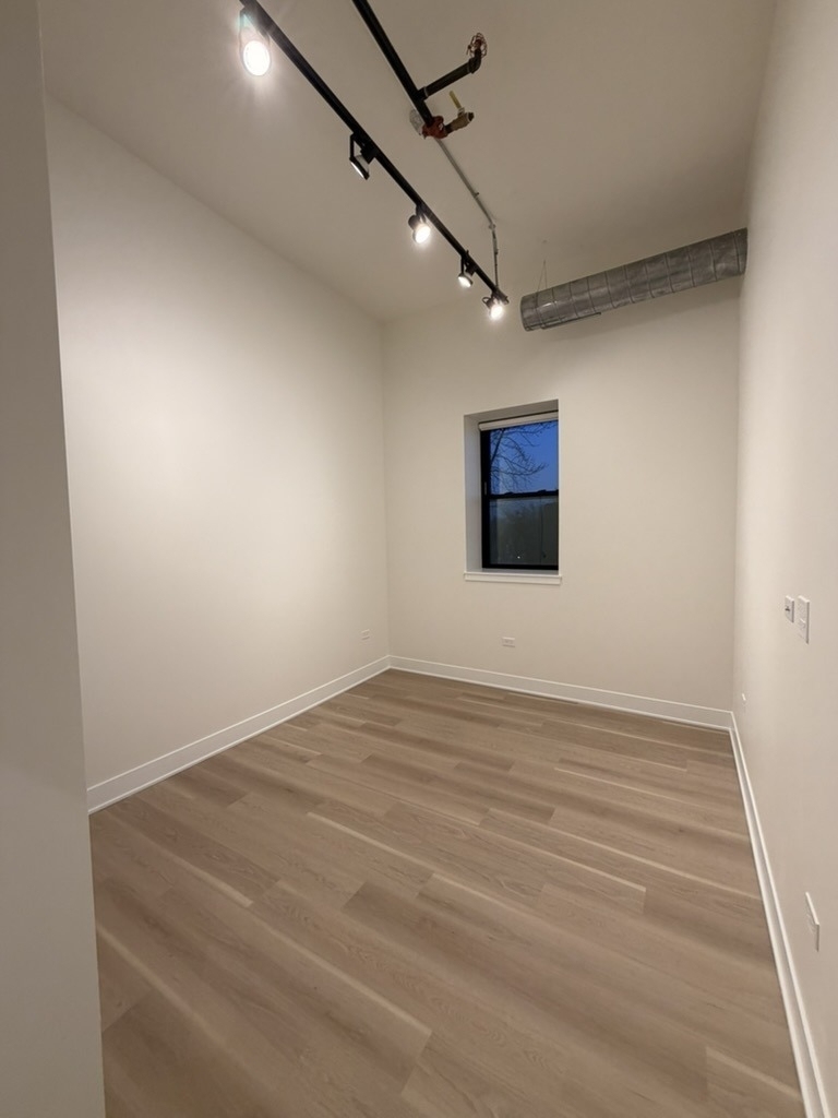 3801 W 26th Street - Photo 10