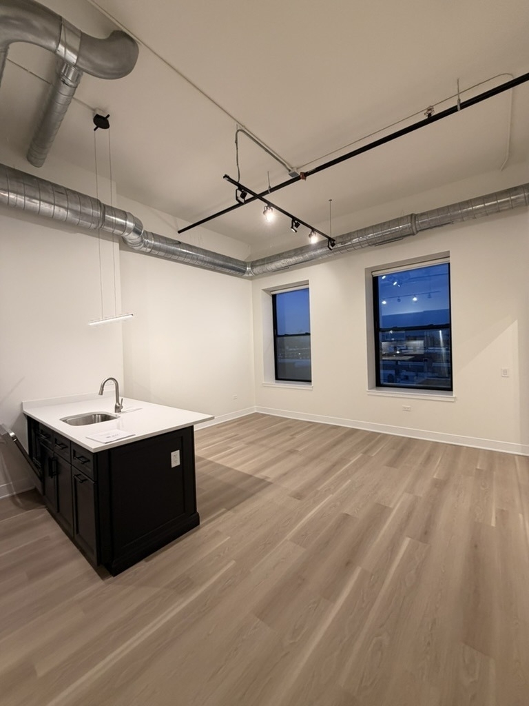 3801 W 26th Street - Photo 3