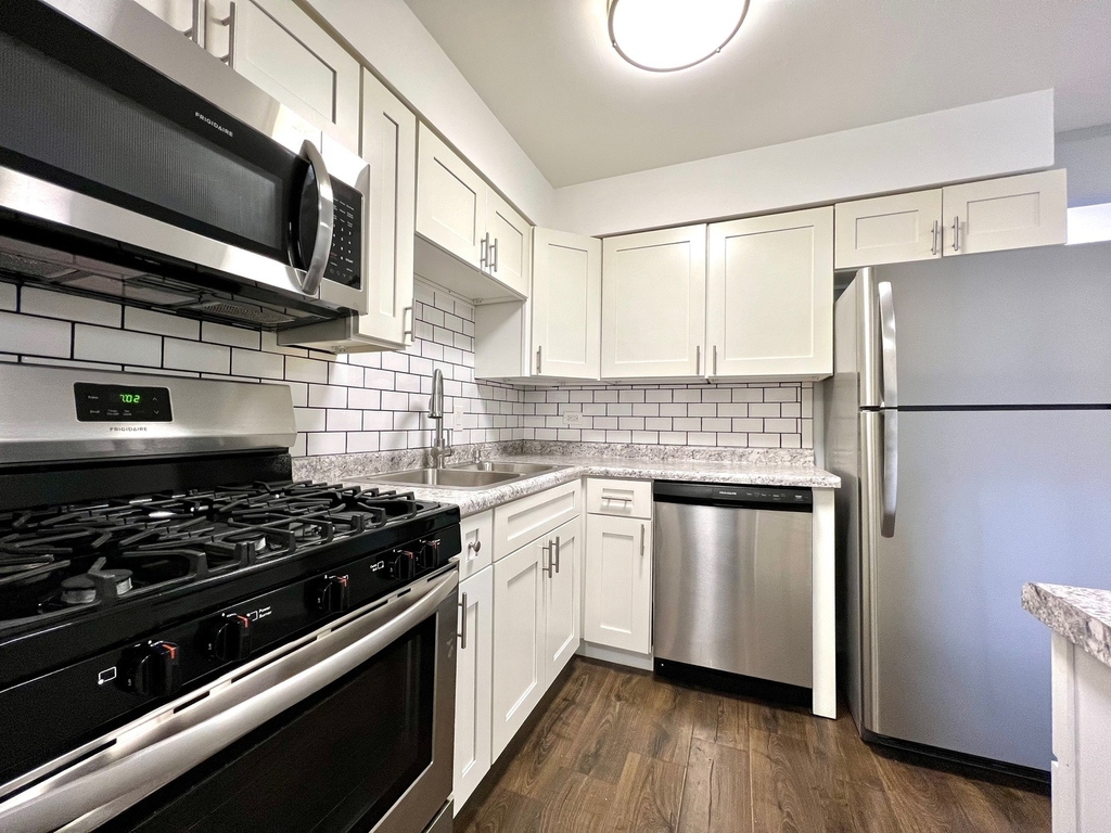 12151 S Western Avenue - Photo 9