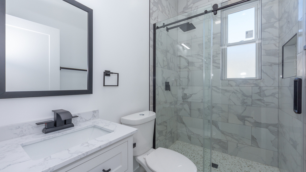 2036 N Hoyne Avenue - Photo 17