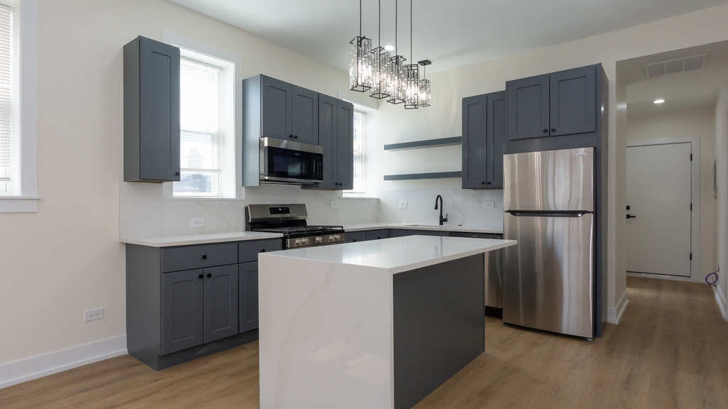 2036 N Hoyne Avenue - Photo 7