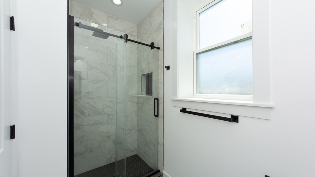 2036 N Hoyne Avenue - Photo 14