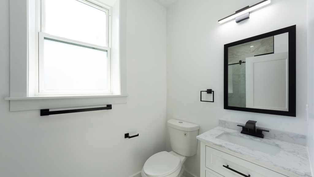 2036 N Hoyne Avenue - Photo 13