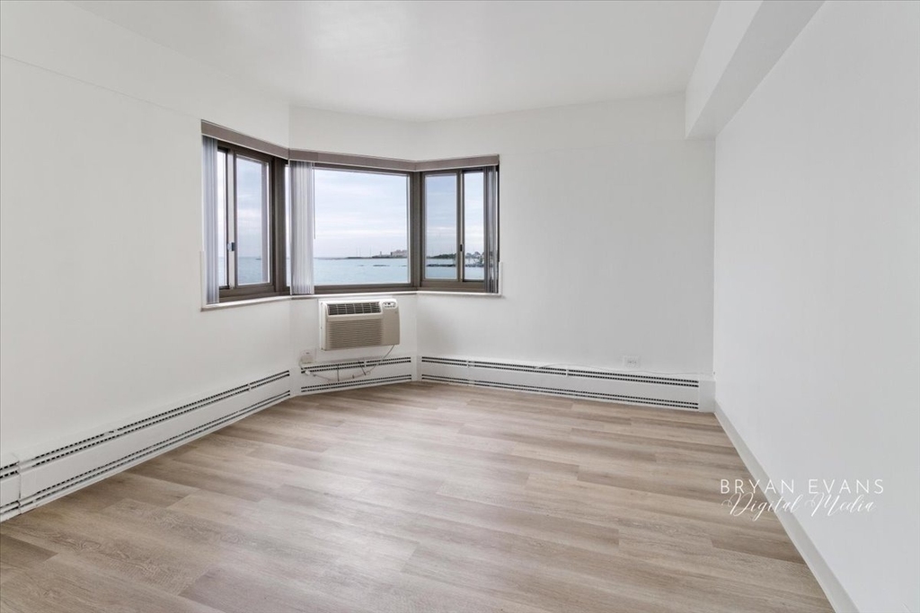 7337 S South Shore Drive - Photo 15