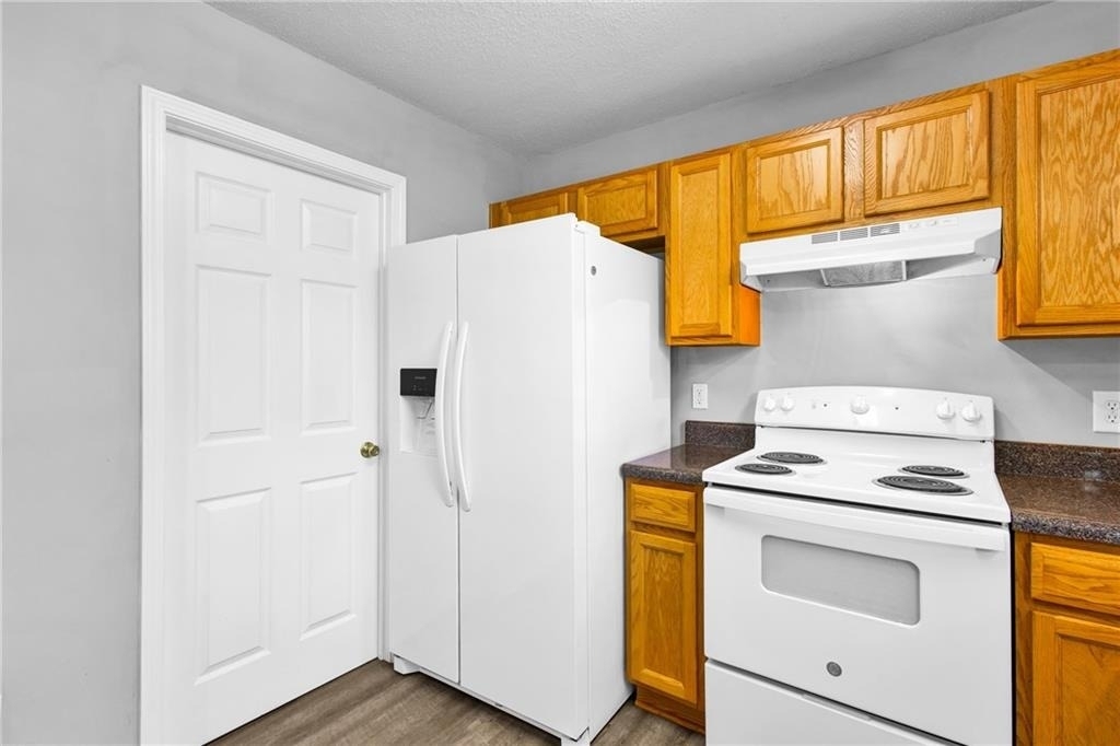 141 Madison Place - Photo 7