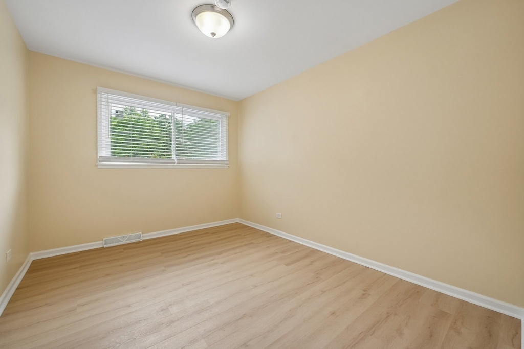 5112 Main Street - Photo 7