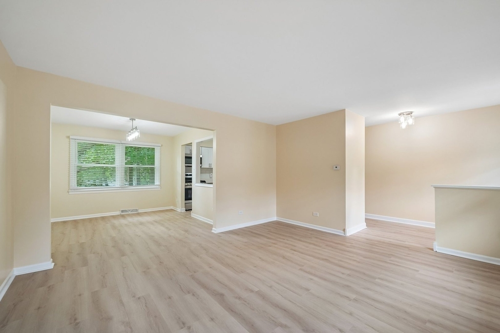 5112 Main Street - Photo 3