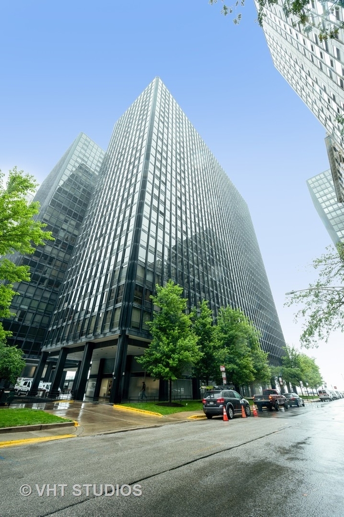 900 N Lake Shore Drive - Photo 0