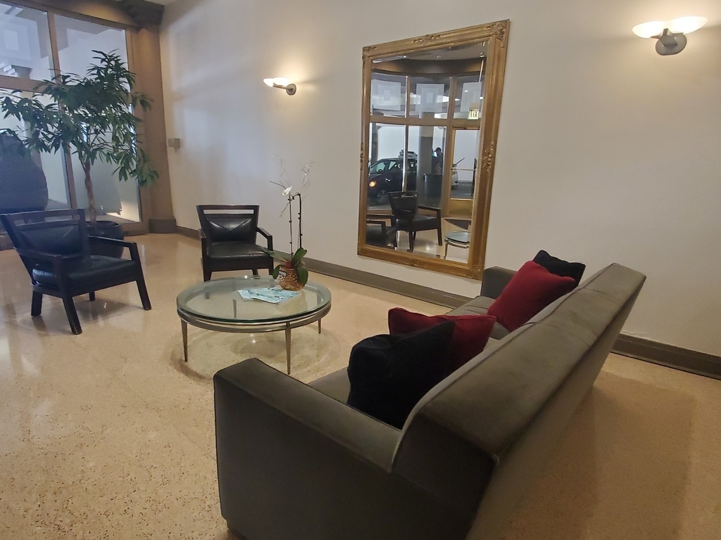 1212 N Lasalle Street - Photo 1
