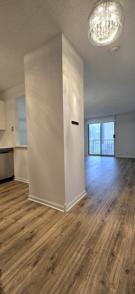 1212 N Lasalle Street - Photo 3