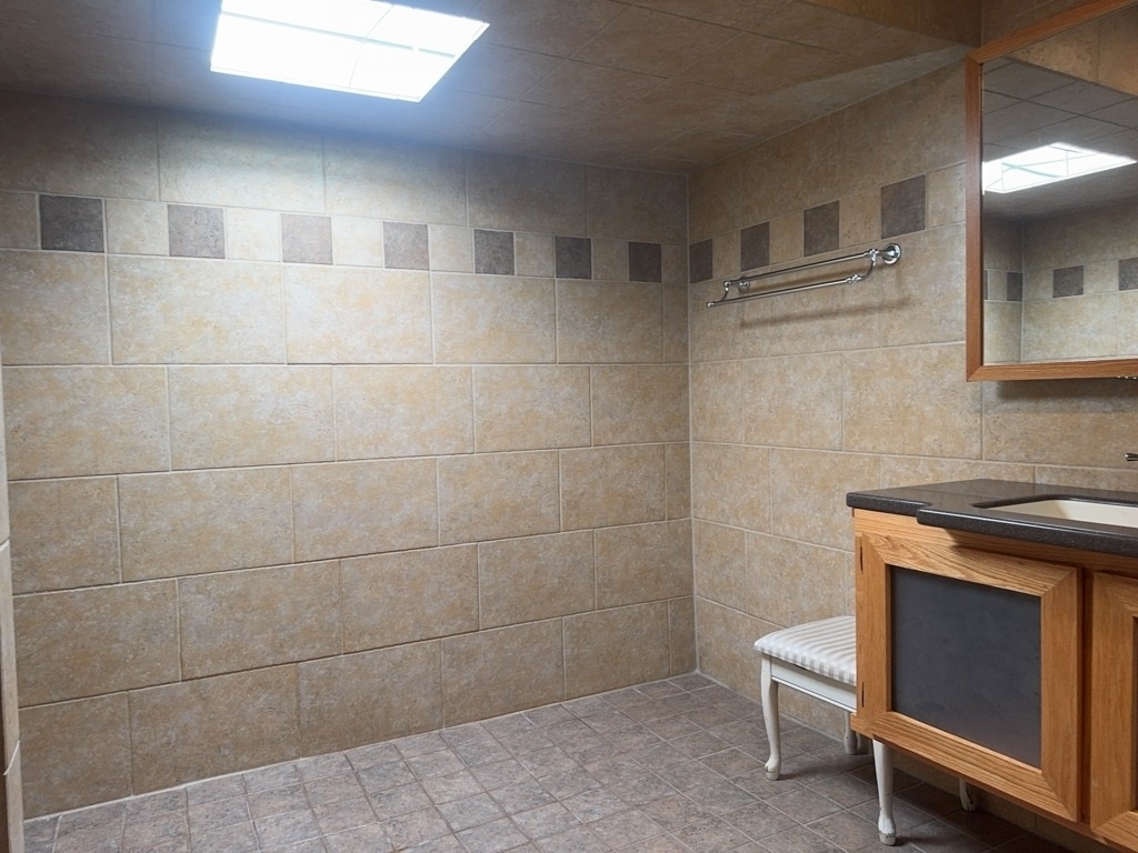 3829 Eastway Drive - Photo 12