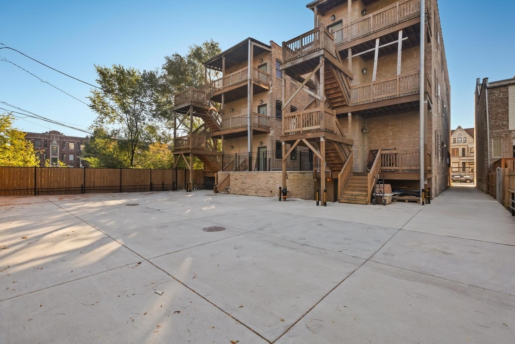 442 E 48th Street - Photo 1