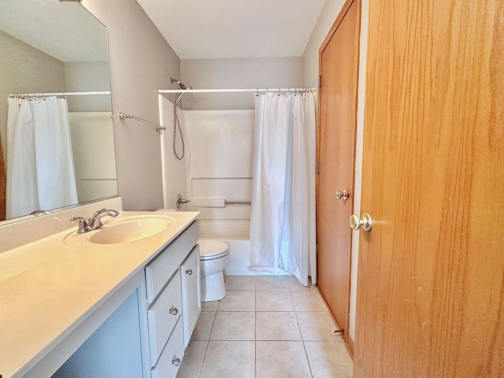 2607 Oak Tree Lane - Photo 7