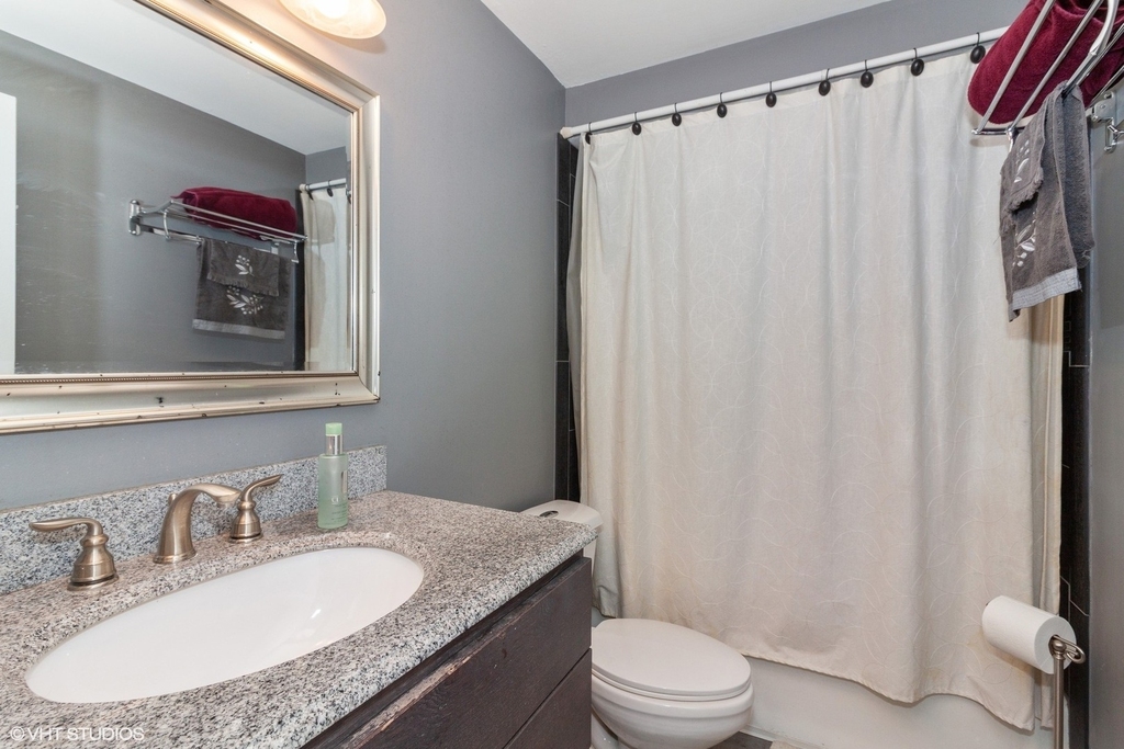 17w764 Lowell Lane - Photo 14
