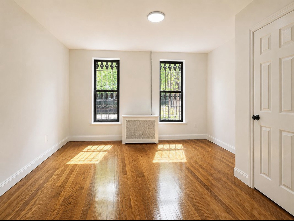 461 Pulaski Street - Photo 2