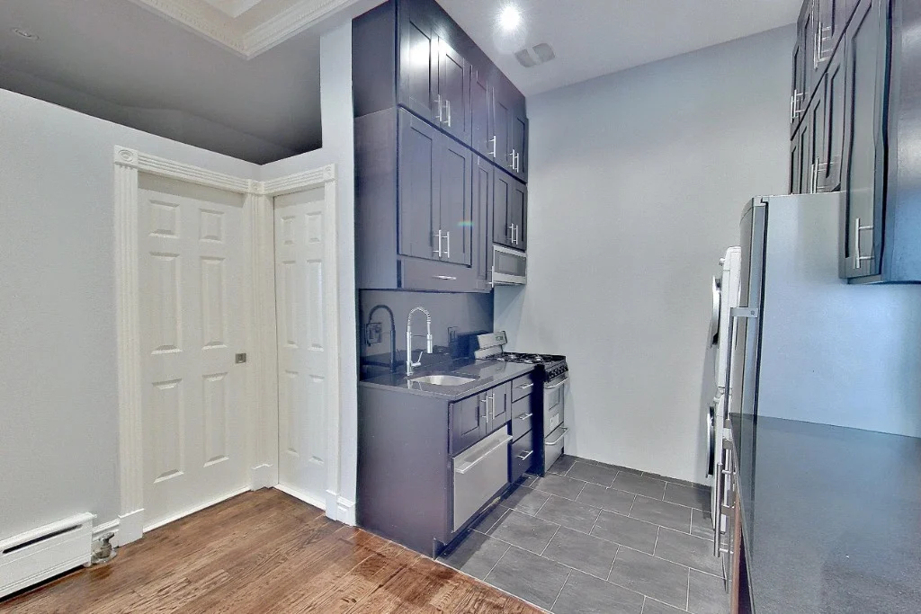 232 West 14th Street - Photo 0
