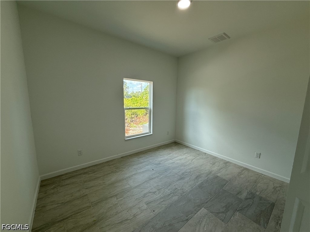 847 Genoa Avenue S - Photo 12
