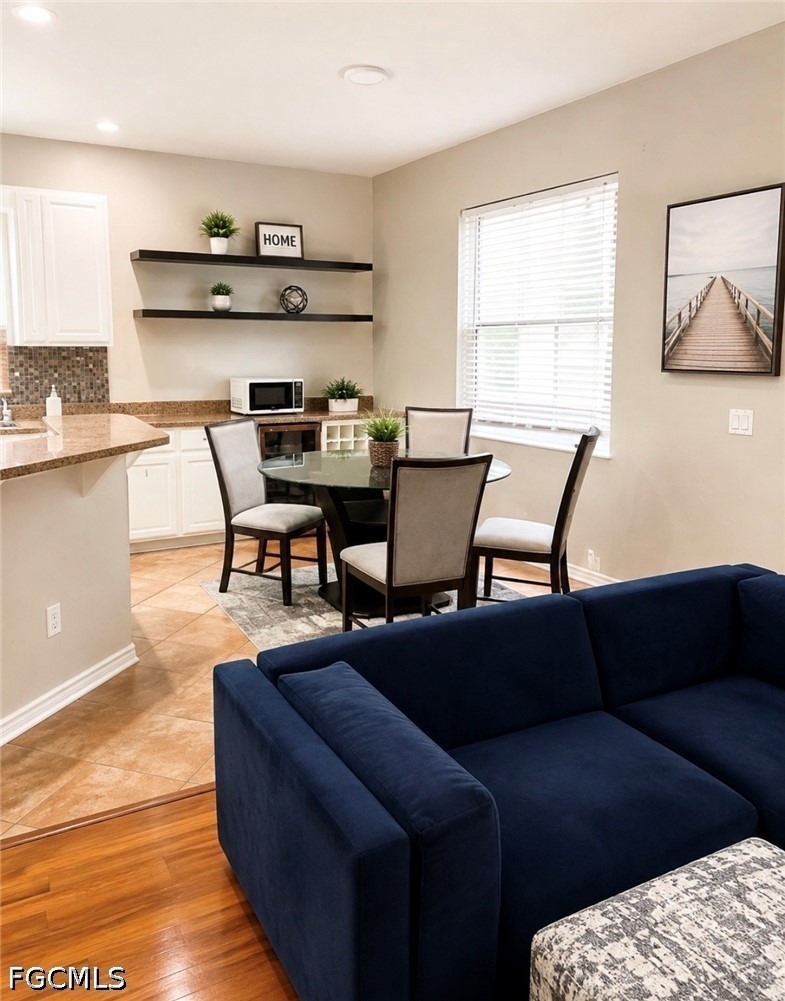 321 Shadow Lakes Drive - Photo 4