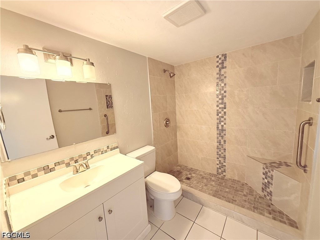 4923 Vincennes Court - Photo 6