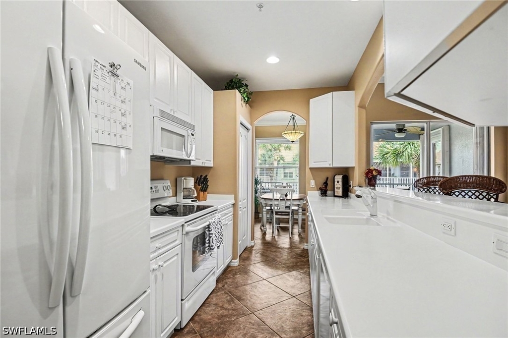 1230 Sweetwater Lane - Photo 10
