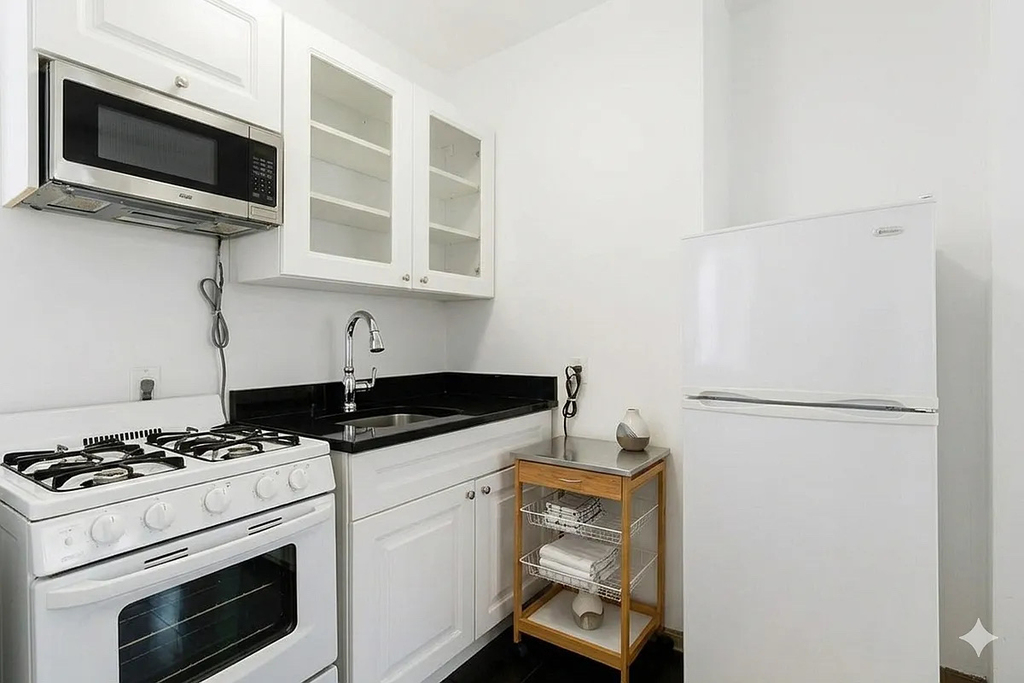 18 King Street - Photo 1