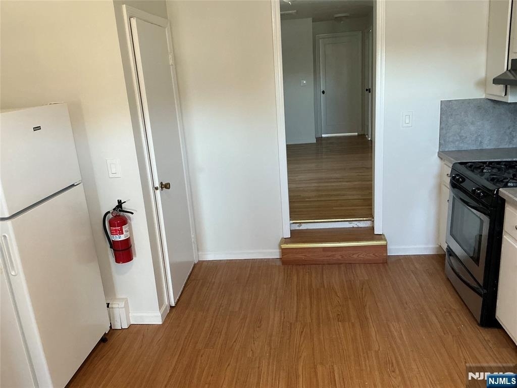 226 Livingston - Photo 7