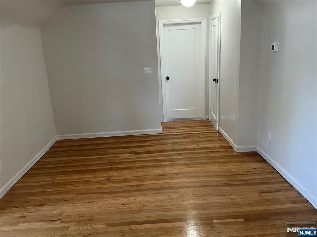 226 Livingston - Photo 5