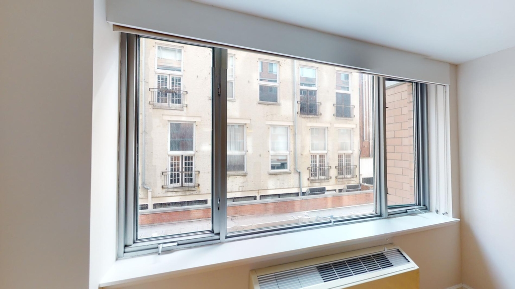 120 W. 21st - Photo 3