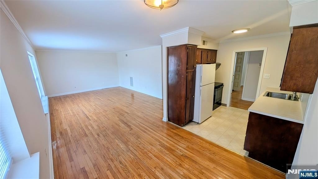 522 N Maple - Photo 2